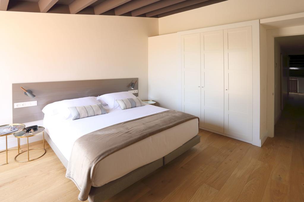 Apartaments Placa Del VI Жирона Экстерьер фото