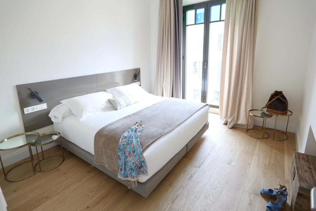 Apartaments Placa Del VI Жирона Экстерьер фото